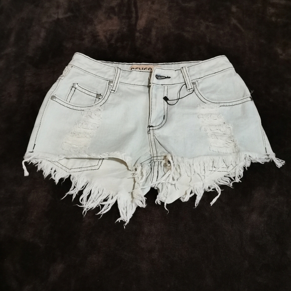 Reverse  jeans shorts size S, bnwt - Picture 1 of 6